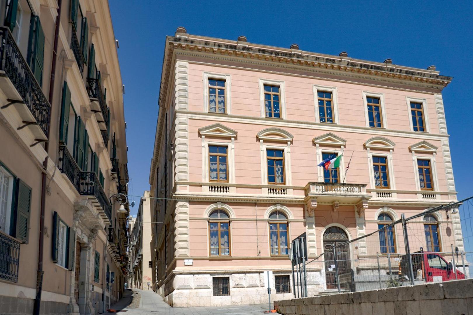 Casa Storica Di Charme Con Vista Mare Nel Cuore Di Cagliari Eksteriør bilde